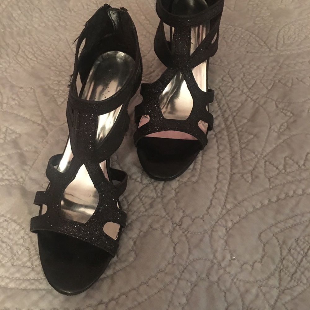 Black glittery heels